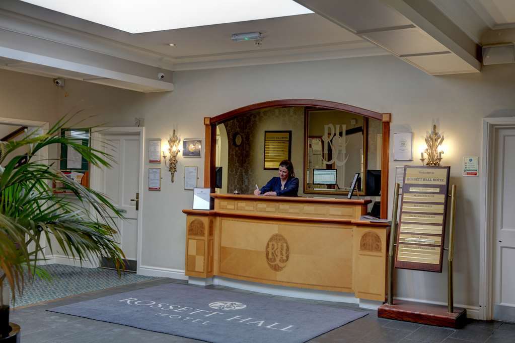 Rossett Hall Hotel; BW Signature Collection Wrexham Esterno foto